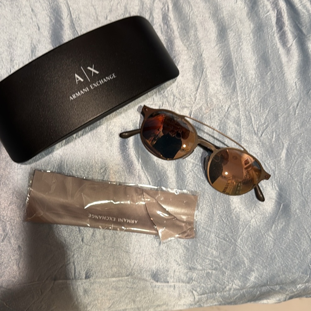 ARMANI SUNGLASSES NEW